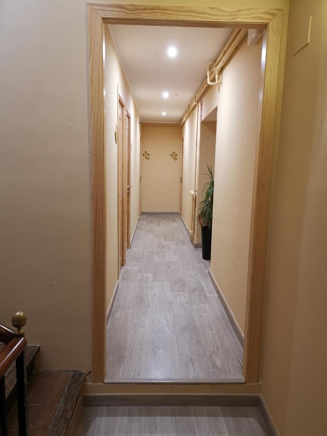 Cal Duran Bed & Breakfast Esparreguera Екстериор снимка